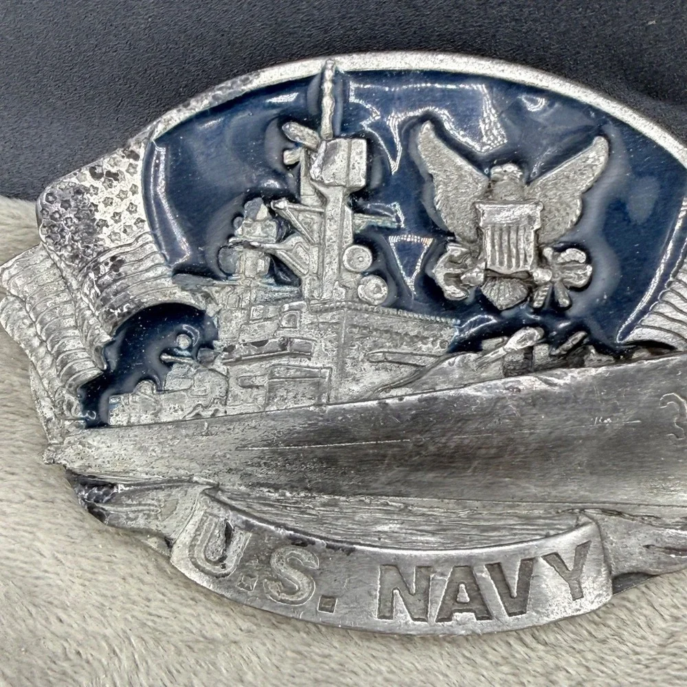 Vintage Bergomot Brass Works US Navy Belt Buckle Silver Tone Enamel‎